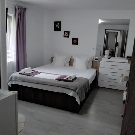 Rum i privatbostad Casa Fely *